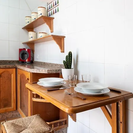 Casa Rústica Con Terraza Y Barbacoa By Lightbooking